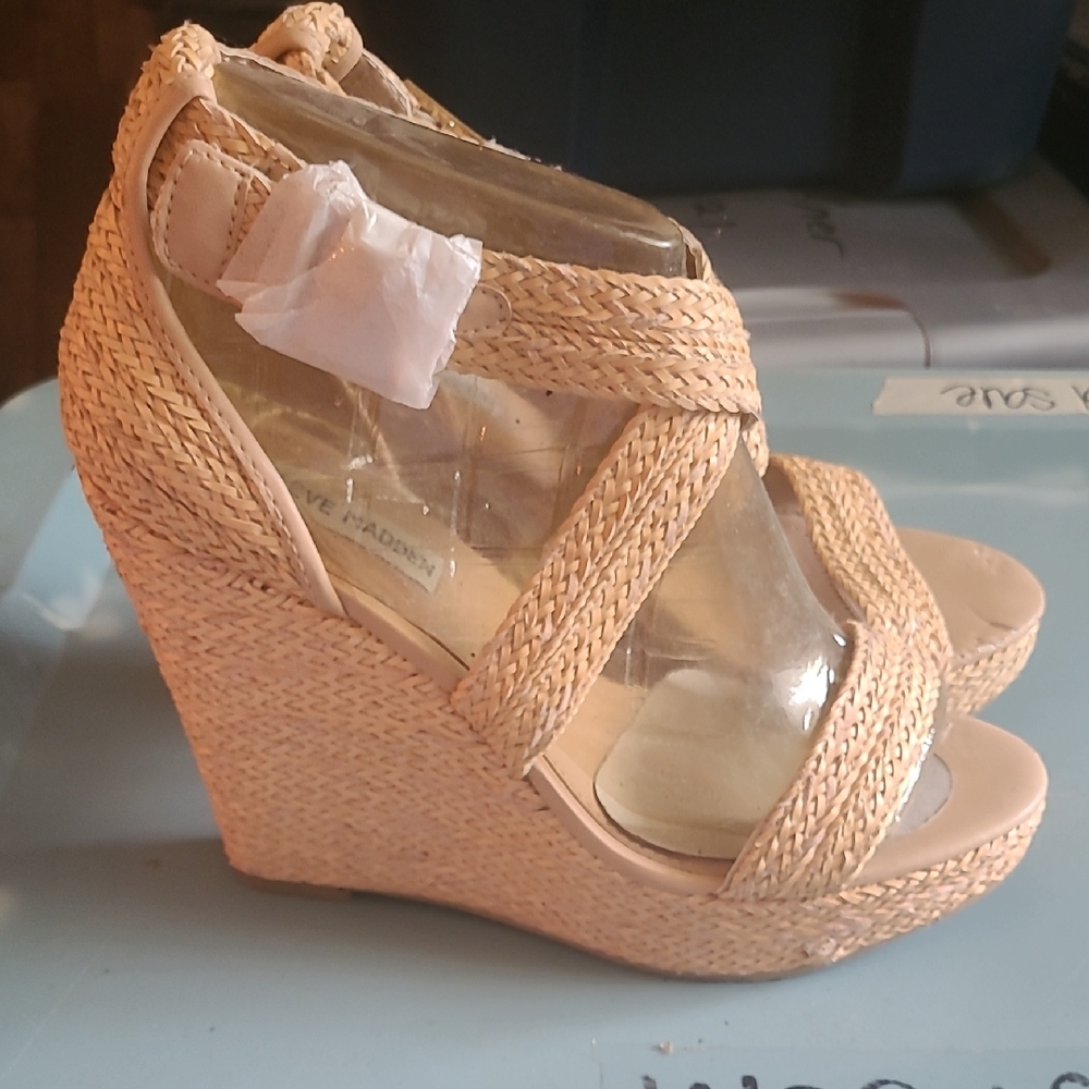 Steve Madden Tan Woven Wedges